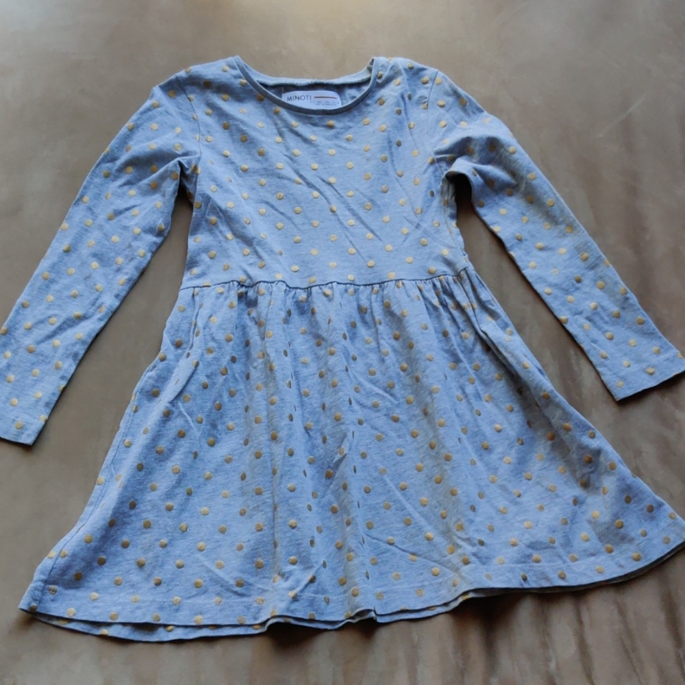 Girls clothes